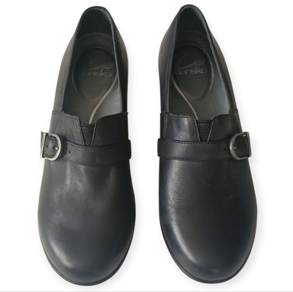 DANSKO WOMEN'S JANE  PLATFORM LOAFER. SIZE 39, 8.5 -9 US. COLOR BLACK